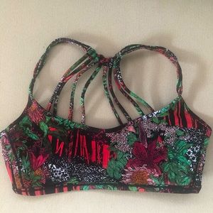 Lululemon Free to Be Wild Bra Size 8